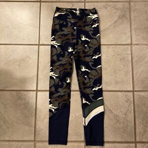 NWT The Upside Women’s 6 Leggings Camo High Waist